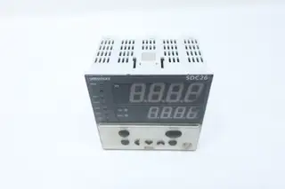 AZBIL SDC26 C26TR0UA12D0 TEMPERATURE CONTROLLER 100-240V-AC