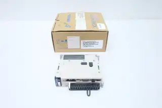 YASKAWA SGD7S-R90AQ0A000F51 SERVOPACK 100W 3PH 200-240V-AC
