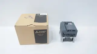 MITSUBISHI FR-D740-0.75K AC VFD DRIVE 0.2-400HZ 380-480V-AC