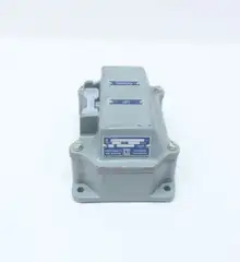 SQUARE D 9001 GW203 CONTROL STATION 600V-AC