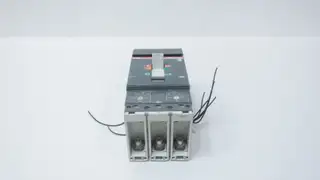 ABB TMAX T4N 250 MOLDED CASE CIRCUIT BREAKER 250A AMP 600V-AC 3P