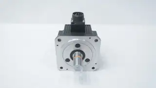 MITSUBISHI HC-SFS53 SERVO MOTOR 0.5KW 3000RPM 127V-AC