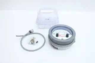 DWYER 3010MR-NIST PHOTOHELIC PRESSURE GAUGE 0-10IN-H2O
