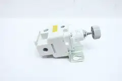 SMC IR3010-02BG PNEUMATIC REGULATOR 1/4IN NPT 1MPA 0.01-0.4MPA