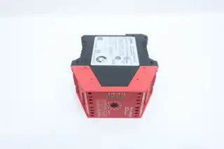 IDEC HR1S-ATE5110 SAFETY RELAY 230V-AC 24V-DC