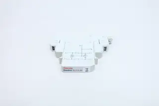 RAYCAP SLH-2-30 RAYDAT OVERVOLTAGE BARRIER W/ SXH-2 BASE 23V-AC 30V-DC