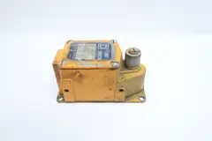 SQUARE D 9007 TUB-4 LIMIT SWITCH 125/250/600V-AC