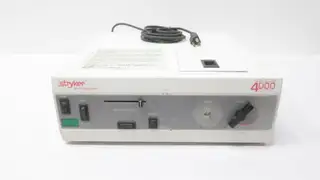 STRYKER ENDOSCOPY 220-170-000 QUANTUM 4000 LIGHT SOURCE