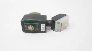CKD AB41-03-6 SOLENOID VALVE 100/110V-AC 3/8IN NPT