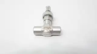 SWAGELOK SS-2MG4 STAINLESS METERING VALVE 1/8IN NPT