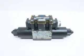 COLUMBIA 3320409 82X410 HYDRAULIC DIRECTIONAL CONTROL VALVE 5000PSI 24V-DC