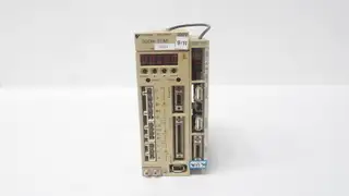 YASKAWA SGDH-01AE SERVOPACK SERVO DRIVE W/ JUSP-NS100  0.1KW 200-230VAC 0-230VAC