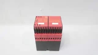 STI SR122E01 SAFETY RELAY 24V-AC/DC
