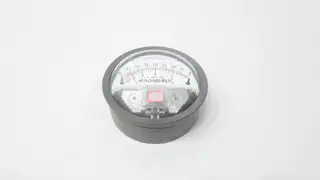 DWYER 2002 AV PRESSURE GAUGE 4IN 1/8IN 0-2IN-H2O NPT