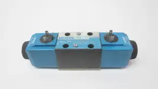 VICKERS DG4V-3-OC-M-U-B6-60 HYDRAULIC DIRECTIONAL CONTROL VALVE 120V-AC 2300PSI