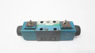 VICKERS DG4V-3S-6C-M-U-B5-60 HYDRAULIC SOLENOID VALVE 5000PSI 120V-AC