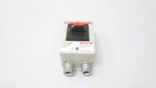 ABB EOT32 DISCONNECT SWITCH 40A AMP 600V-AC
