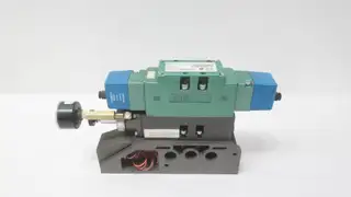 NUMATICS 123BB400MP00061 I124RS615JP00000 PNEUMATIC VALVE ASSEMBLY 24V-DC 150PSI
