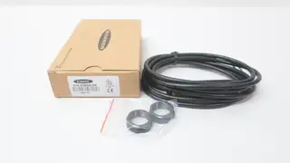 BANNER S18-2VNDS-2M PHOTOELECTRIC SENSOR 10-30V-DC