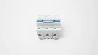 NADER NDB1-125 MOLDED CASE CIRCUIT BREAKER 400/415V-AC 3P 63A AMP