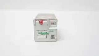 SCHNEIDER 750XBXM4L-120A PLUG-IN RELAY 110/120V-AC
