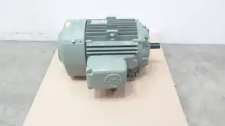 GENERAL ELECTRIC GE 5KS324SS118D23 AC MOTOR 324TS 40HP 3555RPM 460V-AC 3PH