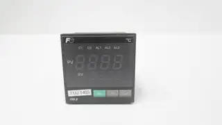 FUJI ELECTRIC PXR-9 1/4 DIN DIGITAL TEMPERATURE CONTROLLER 100-240V-AC