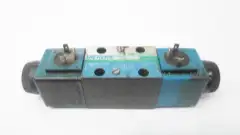 VICKERS DG4V-3S-2N-M-U-B5-60 HYDRAULIC DIRECTIONAL CONTROL VALVE 120V-AC 5000PSI