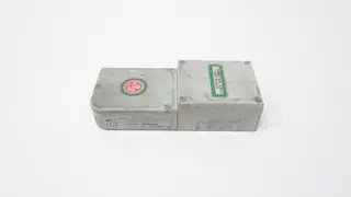 ALLEN BRADLEY 42MTB-5000 42MRU 5000 PHOTOELECTRIC SENSOR 120V-AC