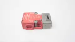 ALLEN BRADLEY 440K-T11147 GUARDMASTER TROJAN 5-GD2 SAFETY SWITCH 120/240V-AC