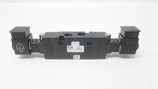 PARKER B562ADA53C PNEUMATIC SOLENOID VALVE 120V-AC 3/8IN 150PSI