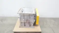 IRON ROTARY AIRLOCK FEEDER VALVE 18IN 460V-AC 2HP