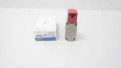 OMRON D4BS-2AFS SAFETY DOOR SWITCH 600V-AC