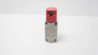 OMRON D4BS-2AFS SAFETY DOOR SWITCH 600V-AC