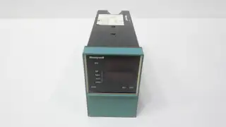 HONEYWELL SDC300-2GKF14Y00H0 TEMPERATURE CONTROLLER 120/240V-AC