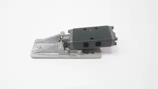 ALKON 375-01-08139 MANUALLY OPERATED DIRECTIONAL CONTROL VALVE 3/8IN NPT