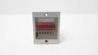 HENGSTLER 0 422 174 ELECTROMECHANICAL PLUG-IN COUNTER 24V-DC