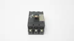 FM SK53 MOLDED CASE CIRCUIT BREAKER 220V-AC 3P 10A AMP