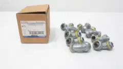 BOX OF 10 THOMAS & BETTS CI6704 CONNECTOR 90DEG 1/2IN