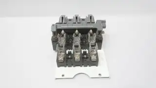 ALLEN BRADLEY X-395316 FUSIBLE DISCONNECT SWITCH 30A AMP 600V-AC 3P