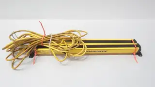 BANNER MSR2024Y MSE2024Y LIGHT CURTAIN PAIR