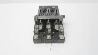 ALLEN BRADLEY 40Q21-573-01 FUSIBLE DISCONNECT SWITCH 100A AMP 600V-AC 3P