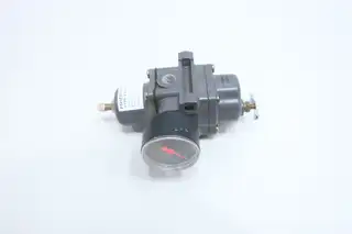 FISHER 67CFR-235 PNEUMATIC REGULATOR 250PSI 1/4IN NPT