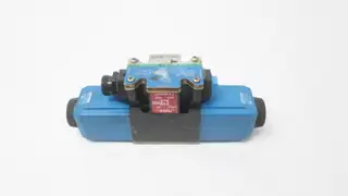 VICKERS DG4V-3S-6C-M-FPA5WL-B5-60 HYDRAULIC SOLENOID VALVE 5000PSI 24V-DC