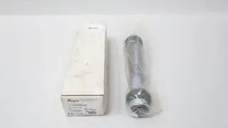 DWYER UV-4112 VARIABLE AREA FLOW METER 1IN NPT 3-30GPM