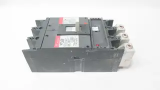 GENERAL ELECTRIC GE SGLA36AT0400 MOLDED CASE CIRCUIT BREAKER 600V-AC 3P 400A AMP