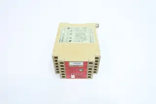 OMRON G9SA-321-T15 SAFETY RELAY 24V-AC/DC
