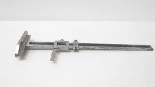 BROWN & SHARPE 585 VINTAGE VERNIER HEIGHT GAUGE WITH CASE 19"