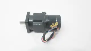 ORIENTAL MOTOR UPH566HG1-A2 5 PHASE STEPPER MOTOR 0.75A 0.0144DEG STEP