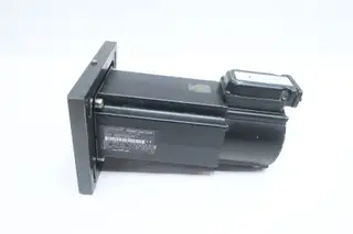 INDRAMAT MKD071B-035-KP0-KN SERVO MOTOR 6000RPM 8NM 125V-AC